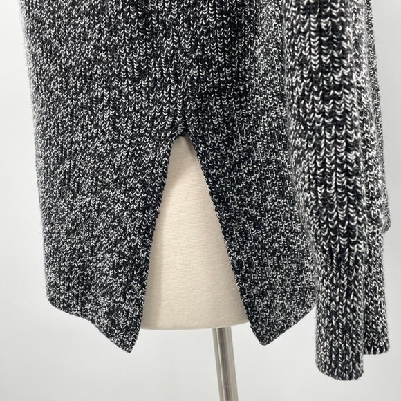 Athleta Shasta Black & White Heather Wool Blend Oversized Sweater Side Slit SZ M - Picture 3 of 10